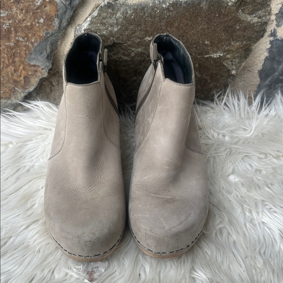 Dansko Maria Leather Ankle Boot Gray Nubuck EU 37 US 7 - Picture 2 of 6